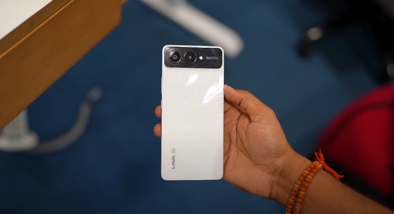 Canada Gets First Look at LAVA Blaze Amoled 2