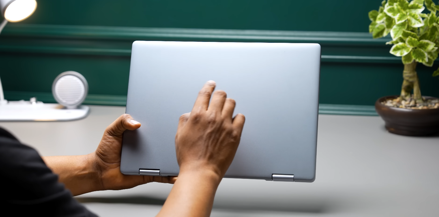 Canada’s tech blogs highlight Dell 14 Plus 2 in 1’s advanced hinge mechanism