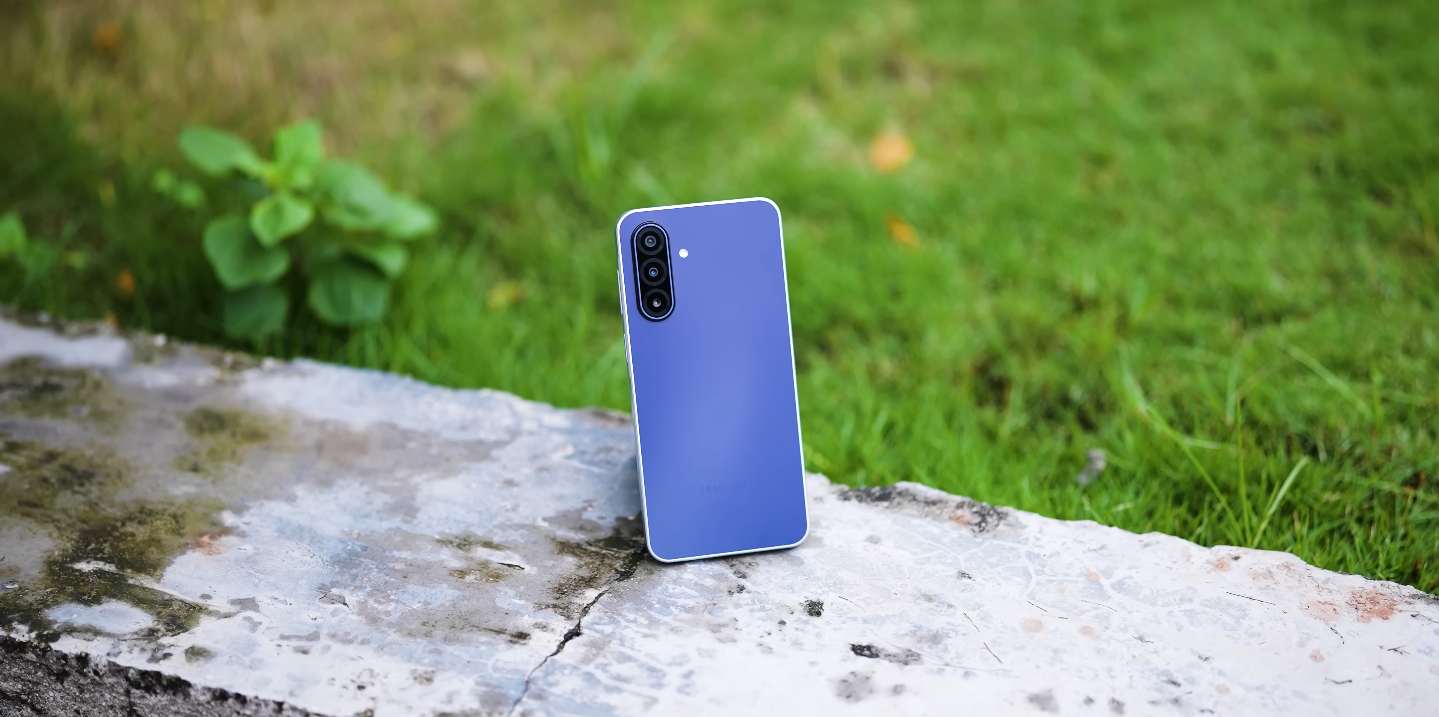 Galaxy M17 5G versus rival mid range phones comparison round-up