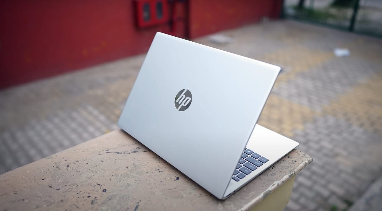 HP OmniBook 5 Next Gen AI USA Price and Features Overview