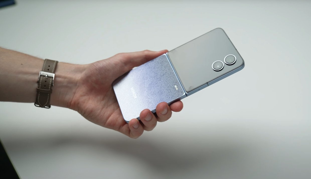 Honor Magic V Flip 2 AI features optimized for USA market