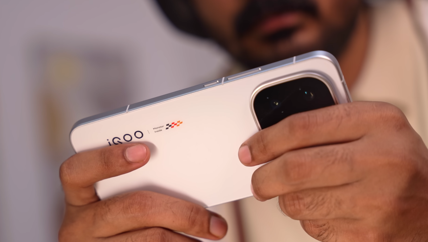 How iQOO 15 Could Reshape the Budget-Flagship Segment in 2025