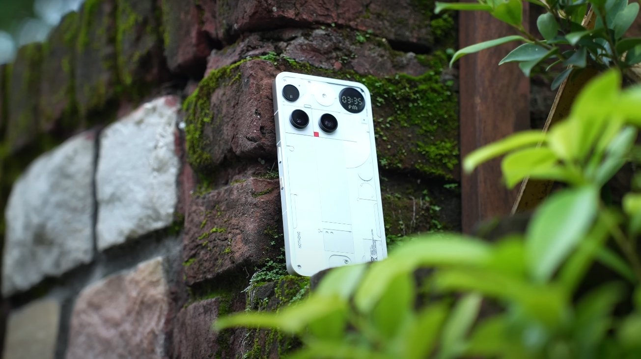 Nothing Phone 3 First Look and Hands On Review Feels Premium