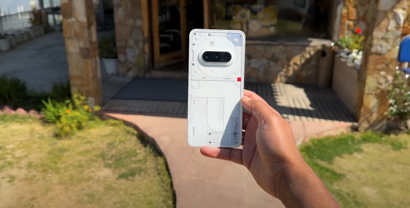 Nothing Phone 3A Lite vs iPhone 13 Mini budget showdown