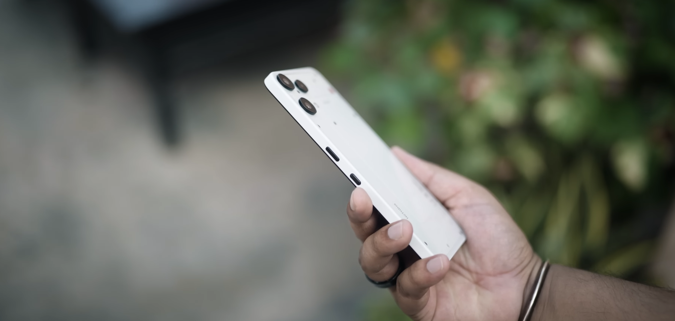 Nothing Phone (3a) Lite microSD expansion explained up to 2TB