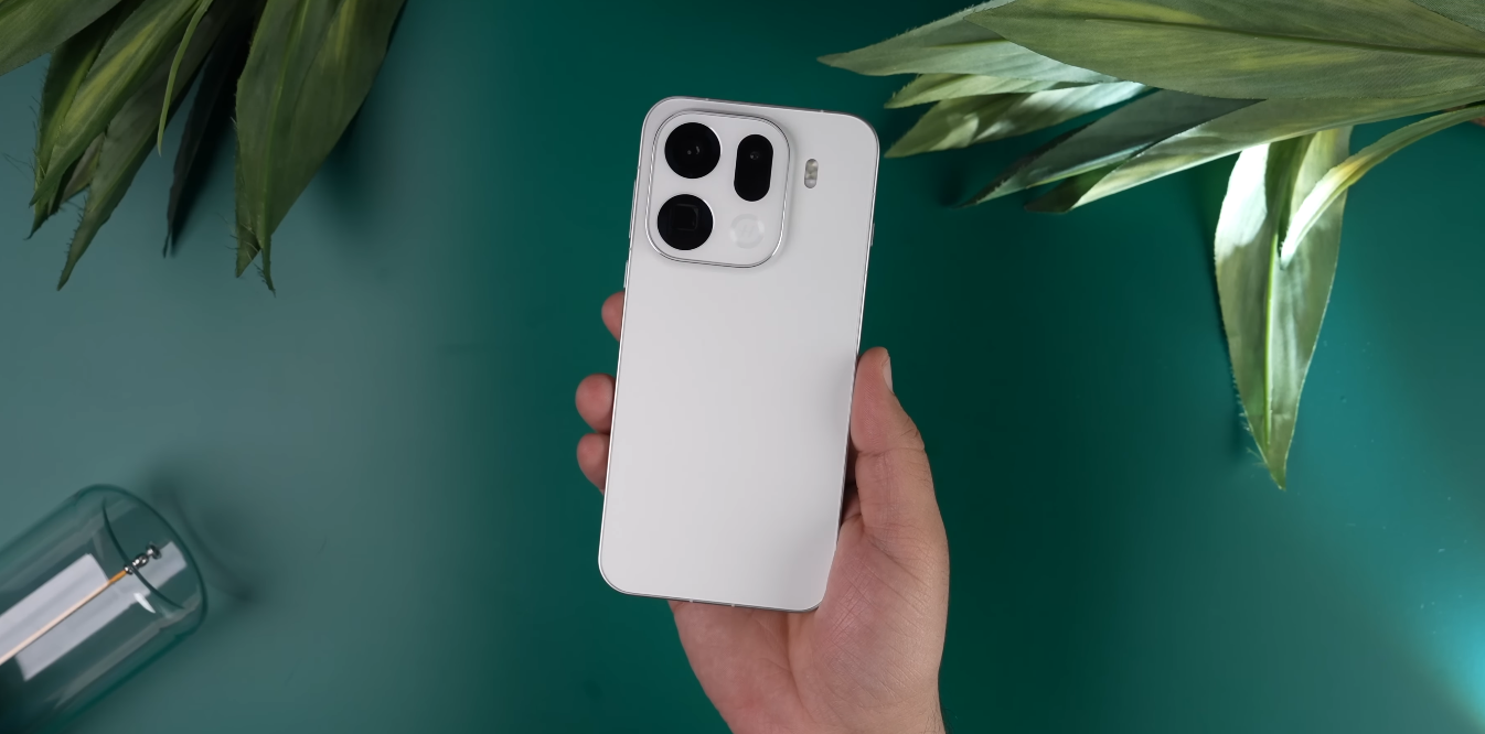 OPPO Find X9 Pro for photographers is the teleconverter case worth it