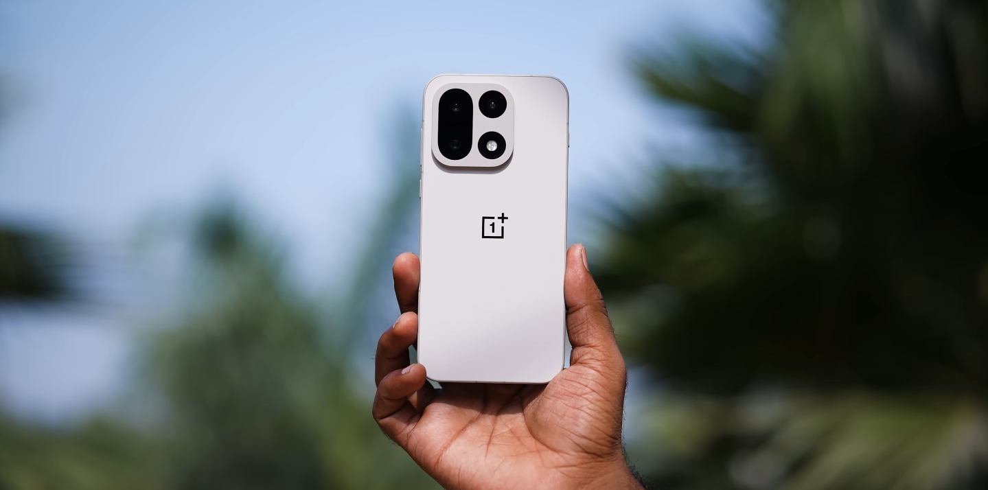 OnePlus 15 UK deals how to get the best price on launch day