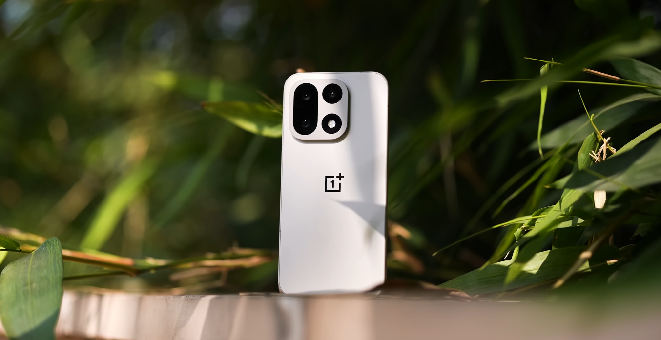 OnePlus 15 UK stock shortage warnings buy early or wait