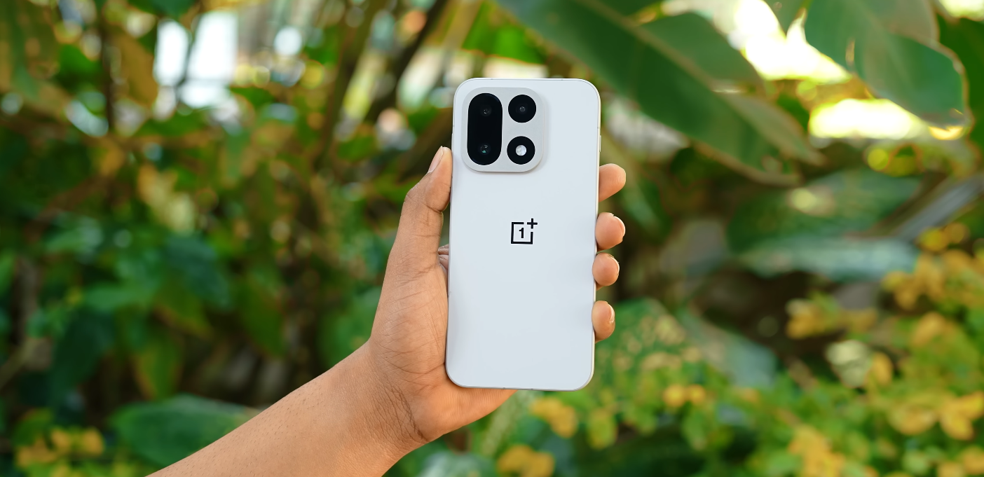 OnePlus 15 vs iPhone 16 which flagship wins the battle