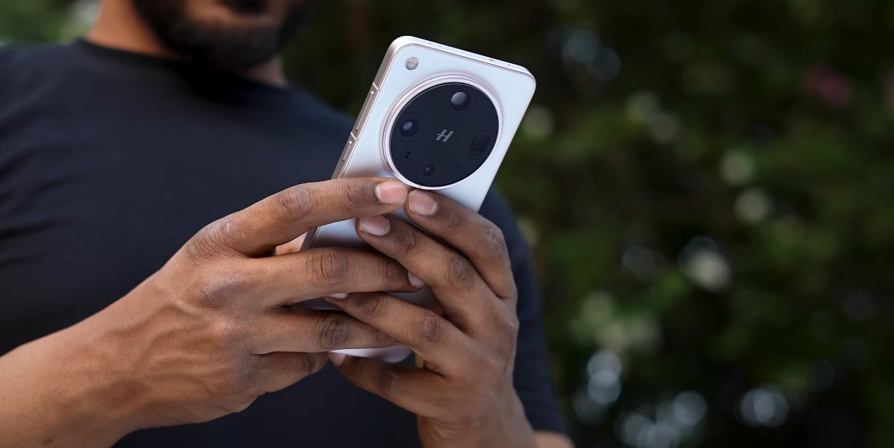 Oppo Find X8 Ultra vs Galaxy S24 Ultra price gap USA