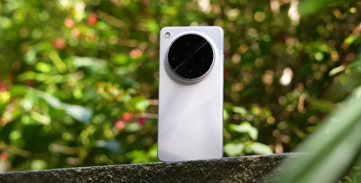 Oppo Find X8 Ultra vs OnePlus Open feature difference