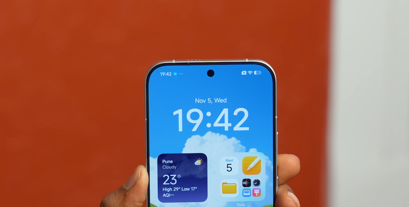 POCO F8 Pro vs Asus ROG Phone for gamers flagships with different focus