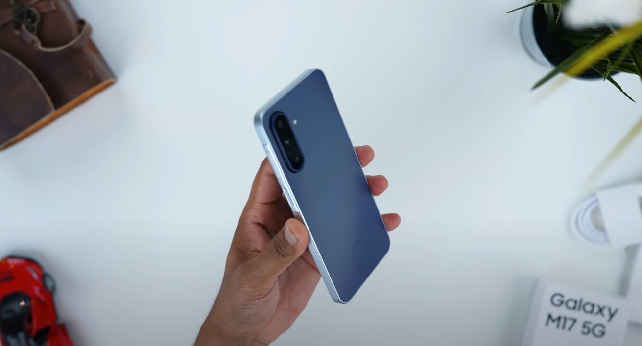 Samsung Galaxy M17 5G vs Galaxy F17 5G price difference