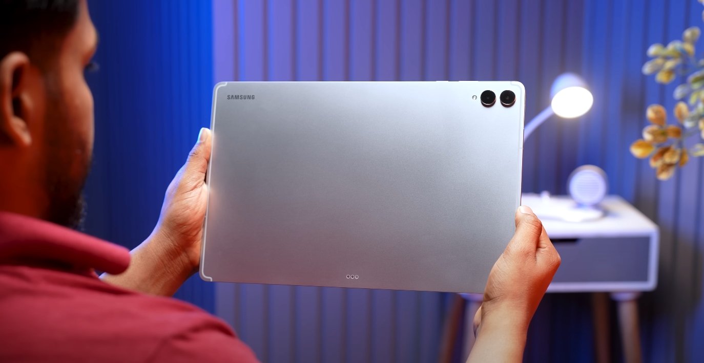 Samsung Galaxy Tab S11 Ultra vs Galaxy Book 4 tablet test