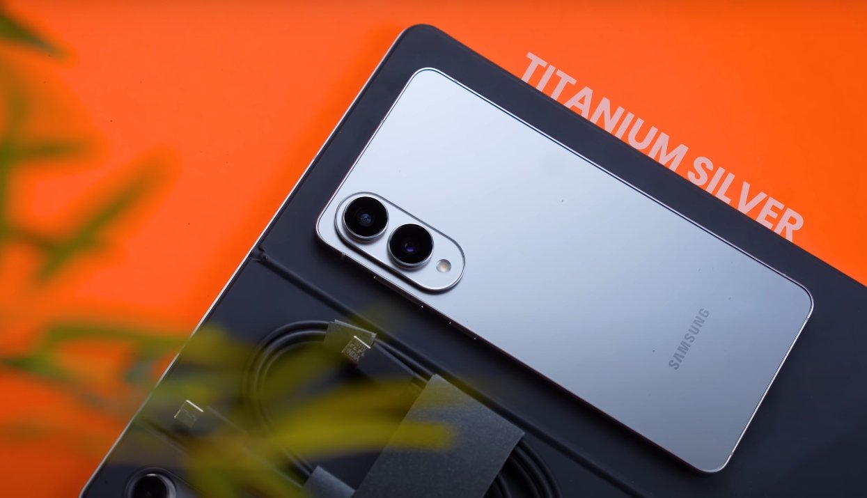 Should You Buy the Samsung Galaxy S26 Edge in 2025