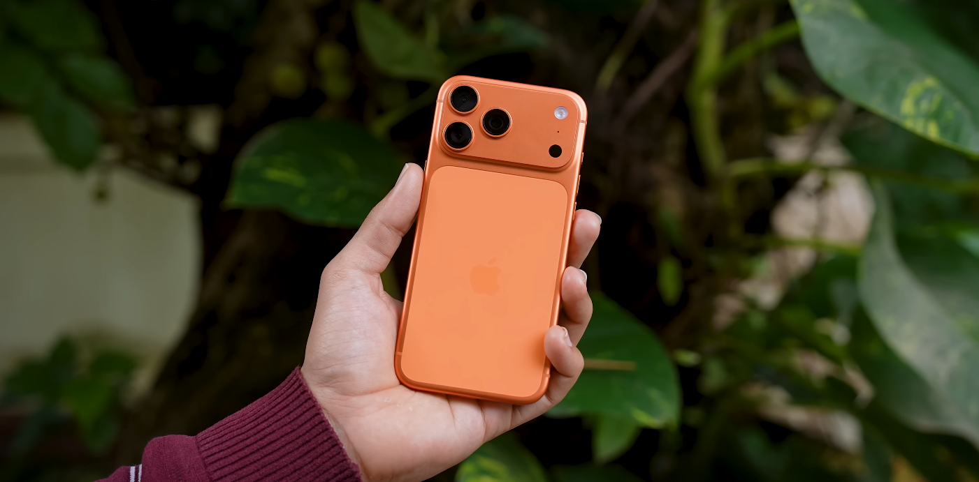 UK shoppers rushing to grab iPhone 17 Black Friday offers