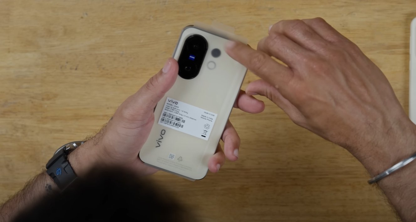 Vivo X300 FE USA version supports major eSIM carriers