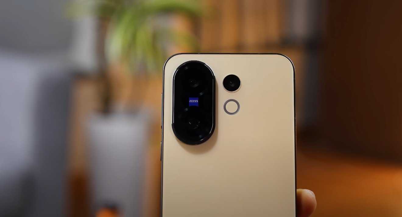 Vivo X300 FE color options spotted for USA launch