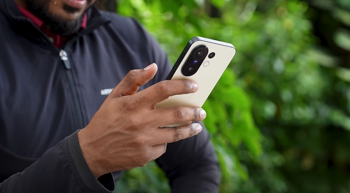 Vivo X300 FE real life performance test in USA usage