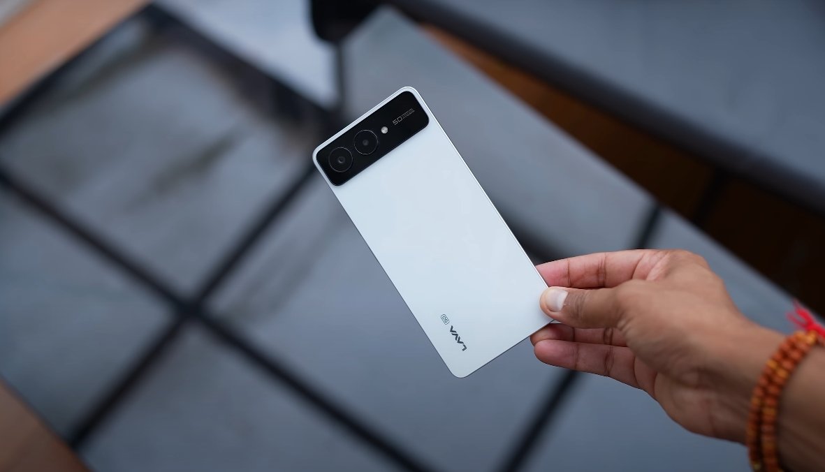 What Canada Buyers Should Know About LAVA Blaze Amoled 2