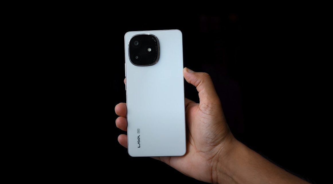 What Early Reviews Say About LAVA Play Ultra 5G Performance