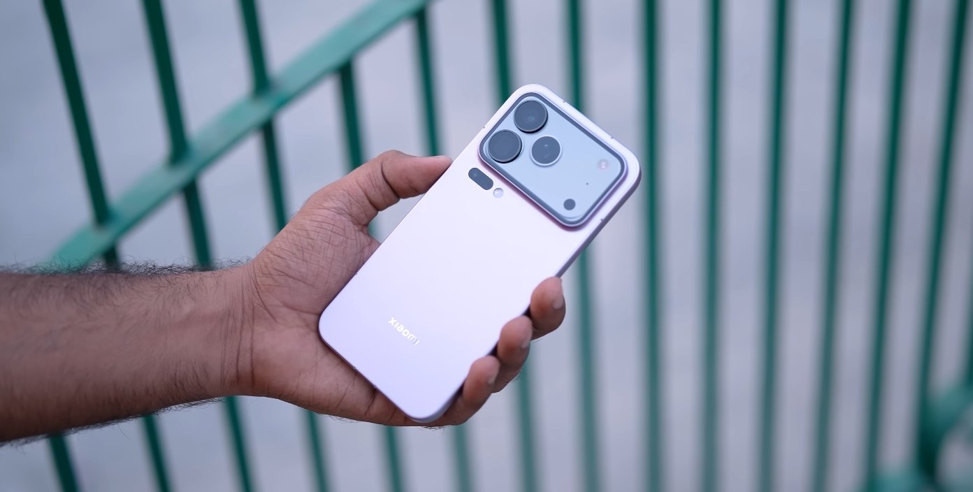 Xiaomi 17 Pro Max vs Xiaomi 17 Ultra feature difference