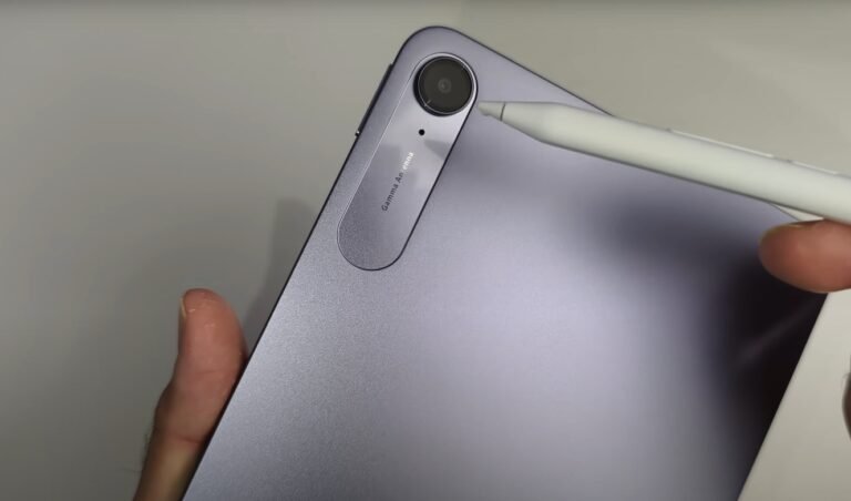 Xiaomi Pad Mini lightweight metal unibody design