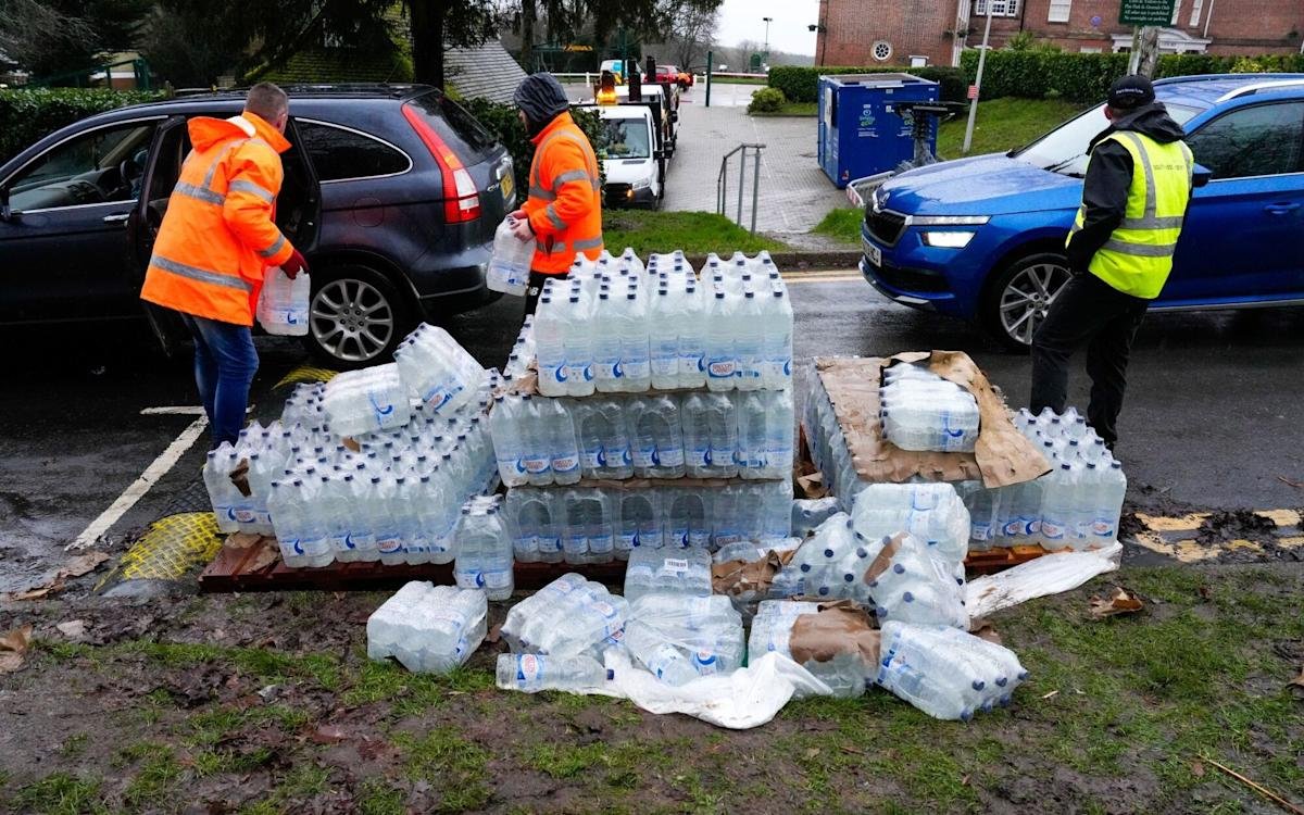 UK water shortage crisis affects daily life