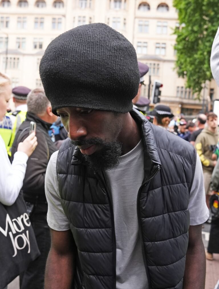 Fare dodger warned over unpaid train tickets