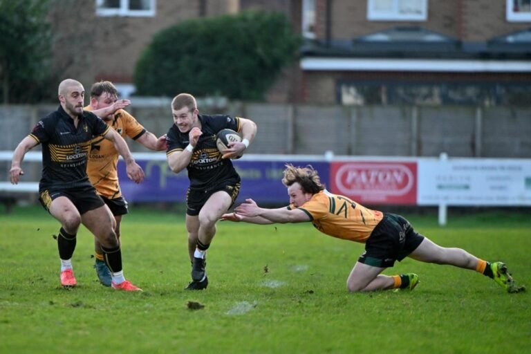 Esher rugby team in action RFU National League 2