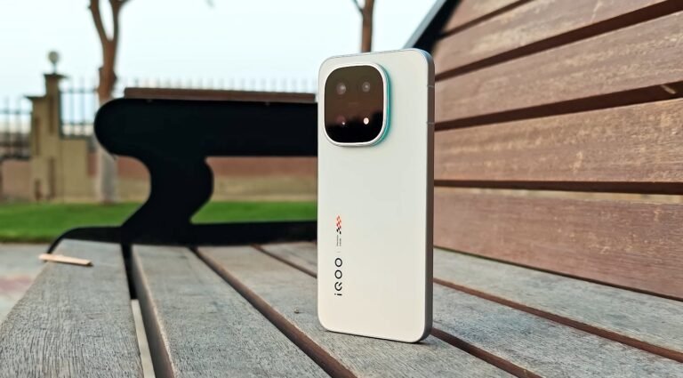 iQOO 15 benchmarks hint at flagship level performance