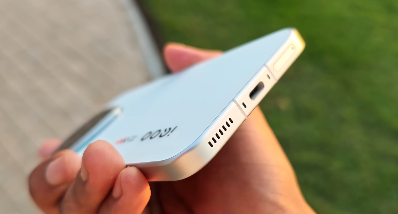 iQOO 15 early preorders sell out fast in some UK regions