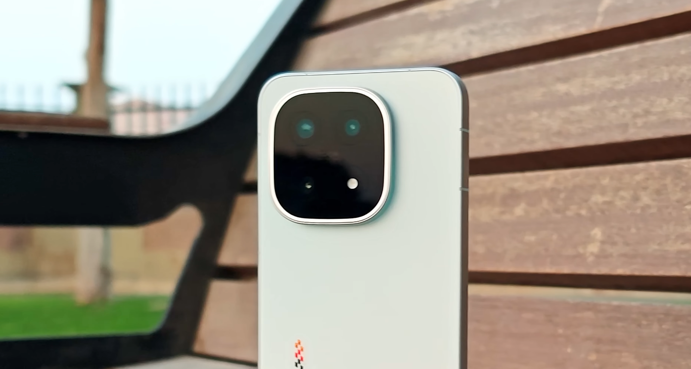 iQOO 15’s fast charging makes headlines in the UK tech scene